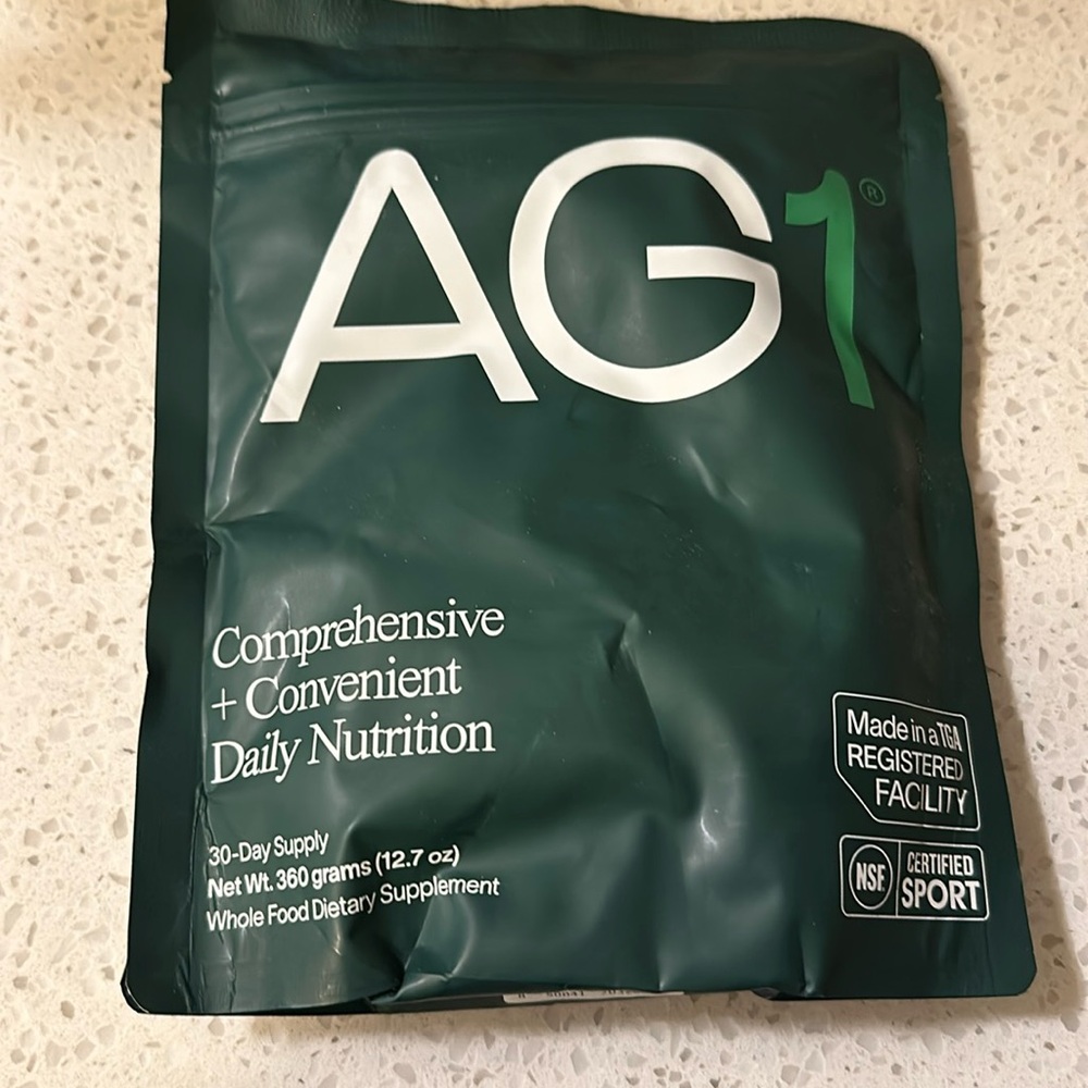 UNOPENED 12.7oz Athletic Greens (AG1) Pouch Comprehensive Daily Nutrition!